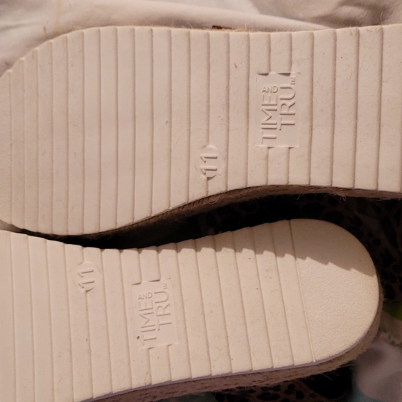 Time and Tru Animal Print Platform Sandals Size 11 - Picture 3 of 5